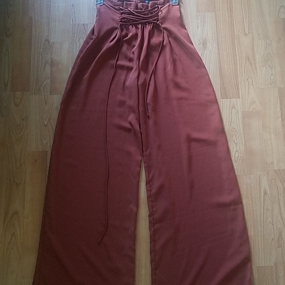 FASHION NOVA Rust colored wide leg pants